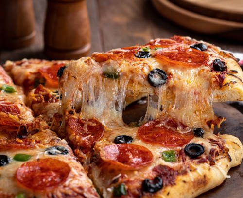 Supreme Pizza with Pepperoni, Olives & Bell Peppers